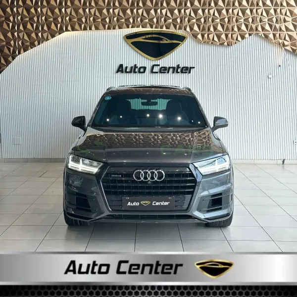  Audi Q7 